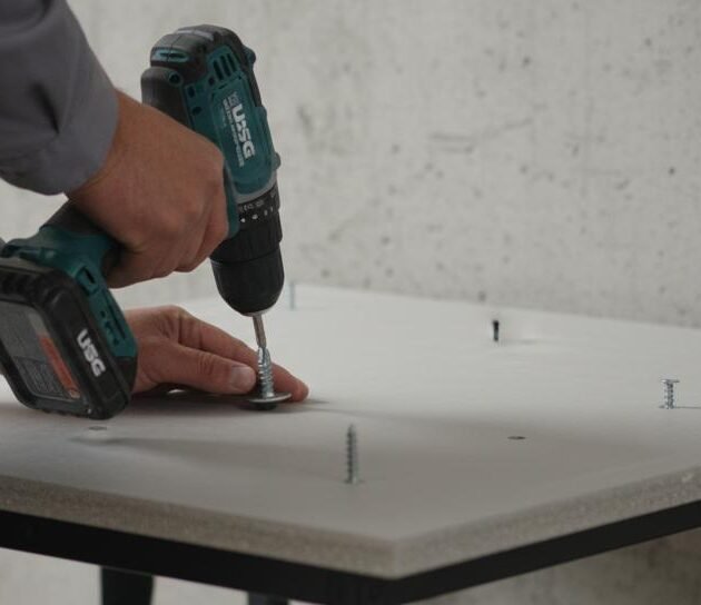 Tornillo TEK plano con rondana ½ (C20)